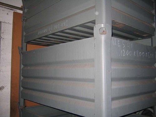 Stacking containers MES42 painted 1200 mm x 1000 mm x 600mm, without flap
